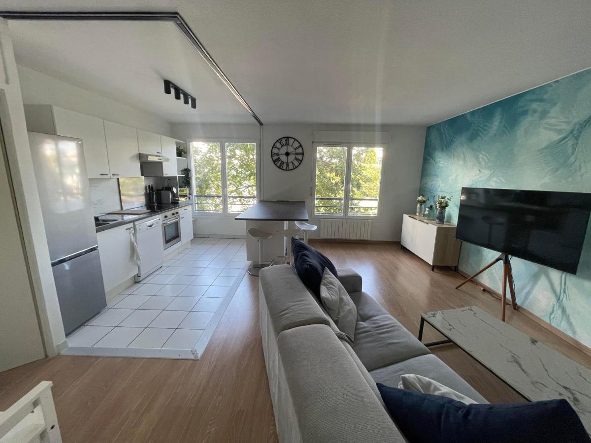 Disney Appartement Шеси Екстериор снимка